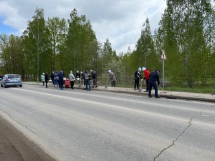 Чистота начинается с каждого из нас: общегородские субботники продолжаются в Менделеевске