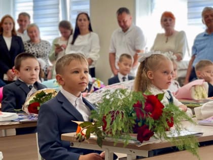 Торжественная линейка в Тетюшском районе