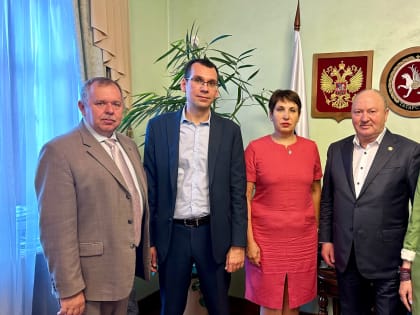 Полпред Алтая в Москве посетила Полпредство Татарстана