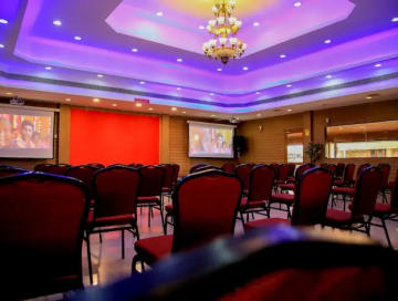 Goldenwoods – Mini Hall in Morais City