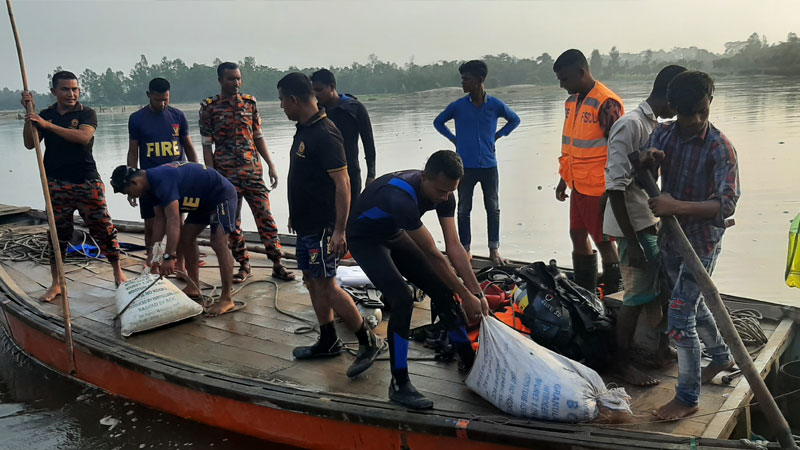 পঞ্চগড়ে নৌকাডুবিতে  মৃতের সংখ্যা বেড়ে ৬১