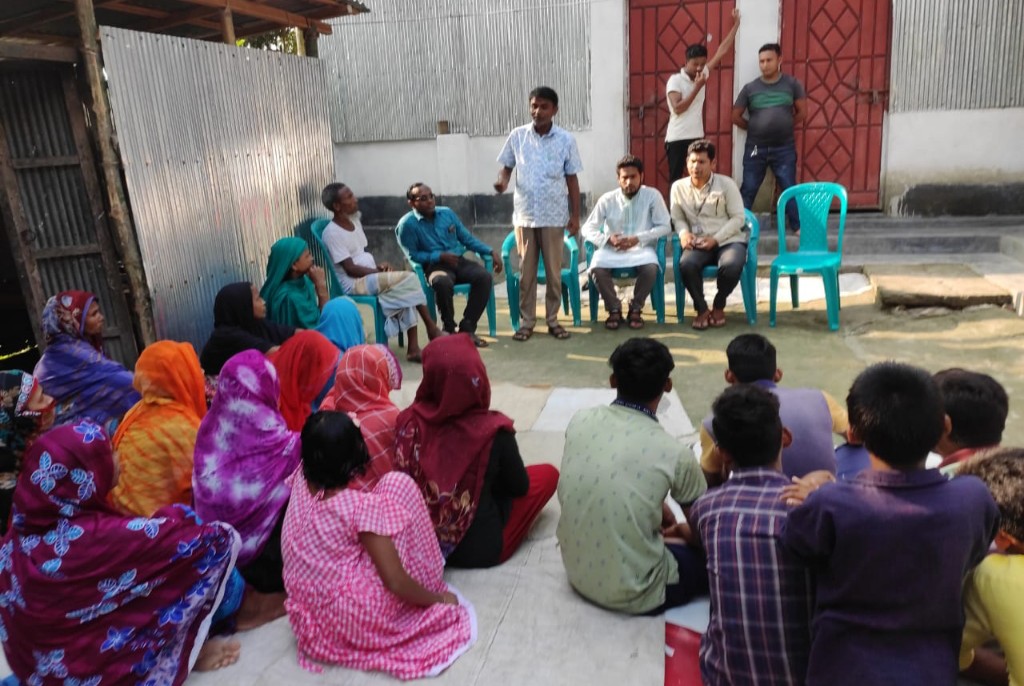 যৌন ও প্রজনন স্বস্থ্য অধিকার সচেতনতায় উঠান বৈঠক