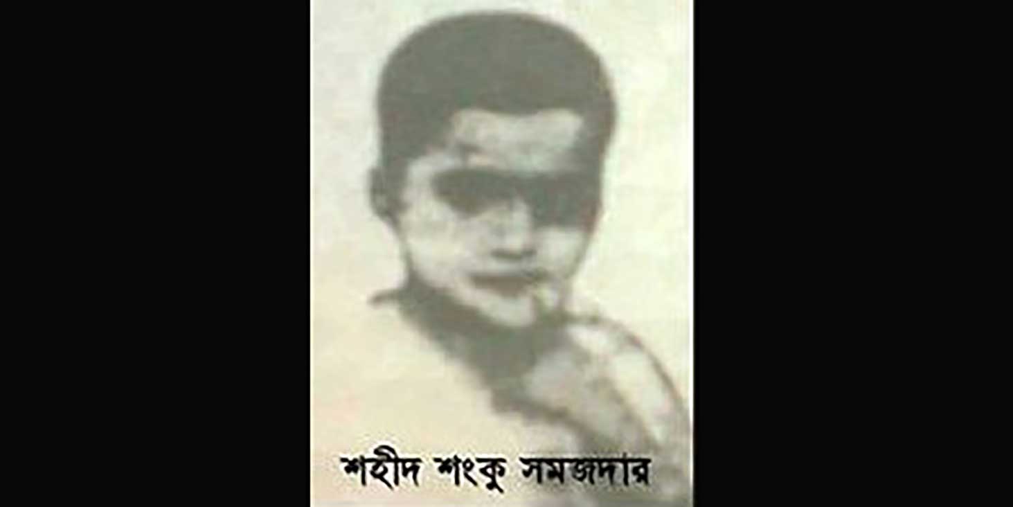 রংপুরের স্বাধীনতা যুদ্ধের প্রথম শহীদ শংকু সমজদারের মায়ের পাশে ডিসি