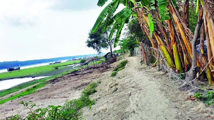 রাঙ্গাবালীর ৩ দ্বীপে নেই বাঁধ ও আশ্রয়কেন্দ্র