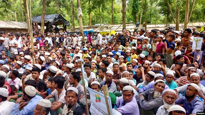 বাংলাদেশে রোহিঙ্গাদের বিক্ষোভ; মিয়ানমারে প্রত্যাবাসনের দাবি