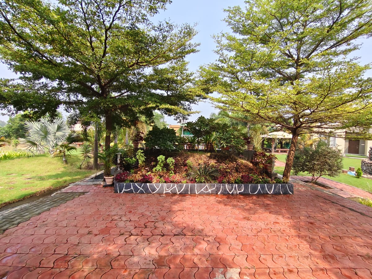READY-TO-MOVE 5 BHK LUXURY FARMHOUSE FOR SALE IN MHOW, photo 4