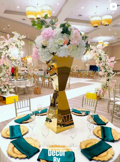 Centerpieces & stands