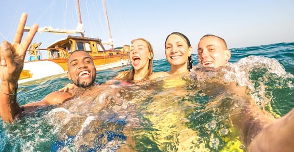 POSITANO: AVVENTURA IN BARCA GROTTE SPIAGGE SNORKELING & PROSECCO