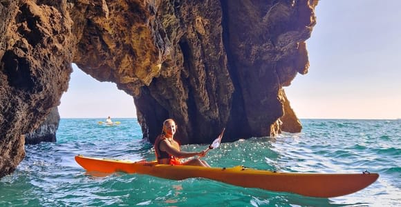 La Spezia: Sunset Kayak & Caves Tour w/ Swimming & Aperitif