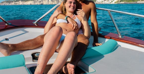 Positano: tour in barca per piccoli gruppi a Capri – Pranzo leggero e bevande