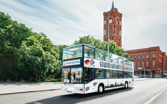 Berlino: tour in bus Hop-on Hop-off con commento informativo