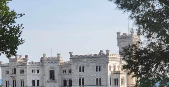 Miramare: El castillo más romántico, bello y triste.