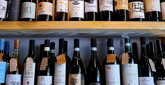 Palermo: Weinverkostung mit sizilianischen Tapas