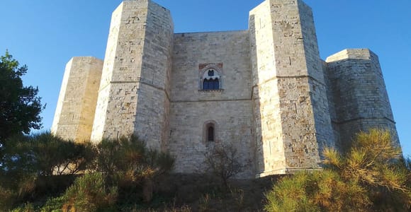 Castel del Monte private tour: The Crown of Italy