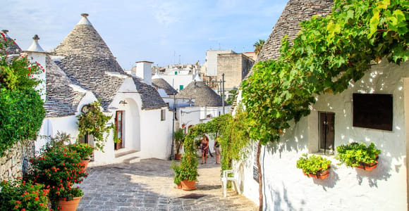 Matera and Alberobello Tour with Transfer & a Guide's Help