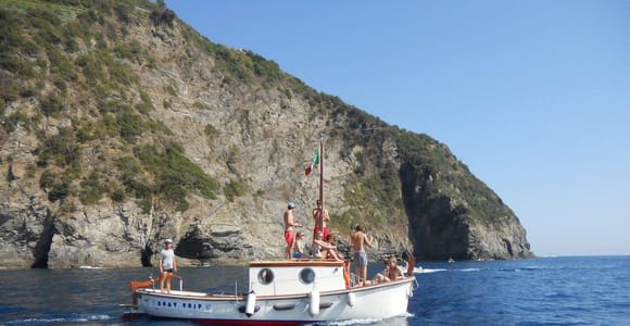 Cinque Terre: 2-Hour Private Boat Tour