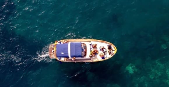 Castro Marina: Boat Tour among Caves and Crystal-Clear Waters