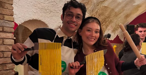 Rome: Pasta & Tiramisu Cooking Class near the Spanish Steps