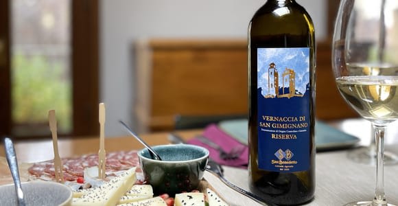 San Gimignano: Vineyard and Cellar Tour with Wine Tasting