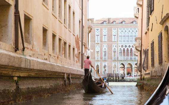 Venise : balade commentée en gondole sur le Grand Canal