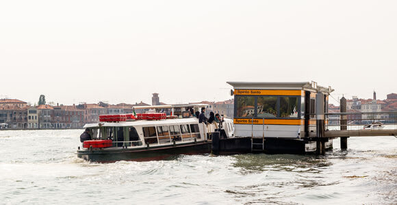 Venice: Waterbus and Mainland Bus Pass