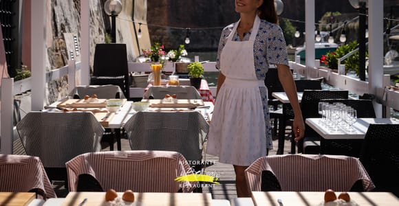 Livorno: Pasta-Making Class with Prosecco and Wine