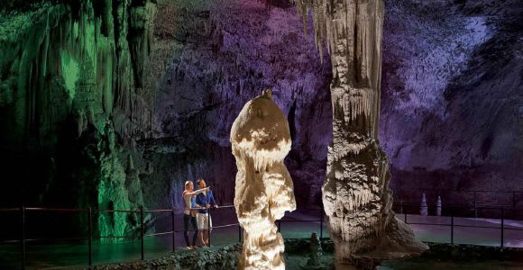 Piran: visite d'une demi-journée de grottes et de châteaux au départ de Portorož
