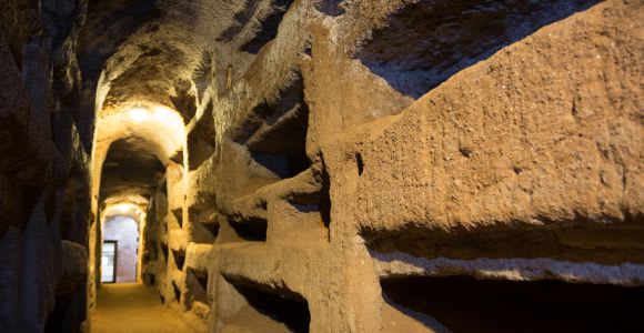 Roma: tour guidato delle catacombe con trasferimento e opzione per la Cripta dei Cappuccini
