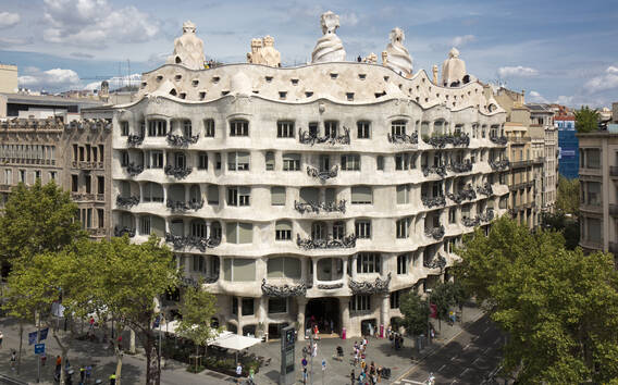 Barcelona: Casa Milà-La Pedrera Fast-Track Audio Tour