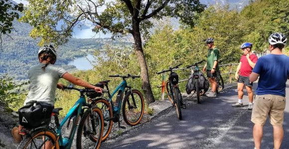Dal Lago di Como al Lago di Lugano: E-Bike Tre Laghi Panoramici