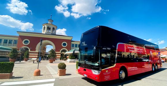 Milan: Serravalle Designer Outlet Roundtrip Bus Transfer