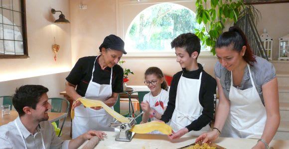 Verona: Tortellini Cooking Class and Lunch with Mamma Ivana