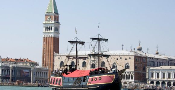 Venice: Venetian Lagoon Tour and Galleon Dinner