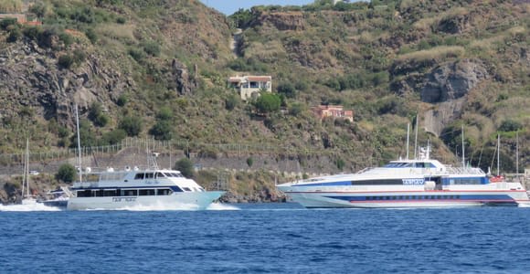 Desde Milazzo: Excursión en barco por Lipari, Panarea y Stromboli