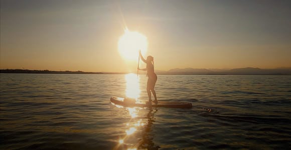 Lake Garda: Stand-Up Paddleboard Sunset Experience