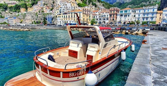 Depuis Sorrento : Excursion en bateau à Positano et Amalfi avec transfert