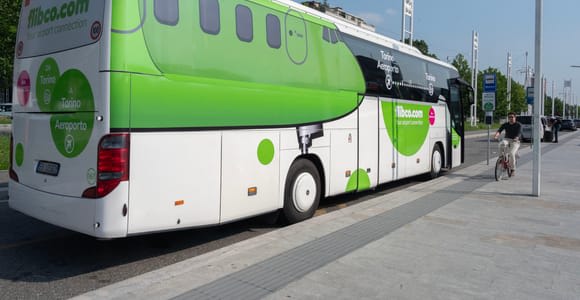 Aeropuerto de Turín: Traslado en AUTOBÚS a/desde Turín