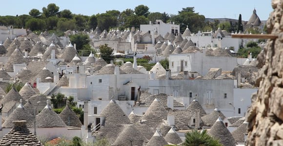 Matera & Alberobello Guided Tour with Transfer