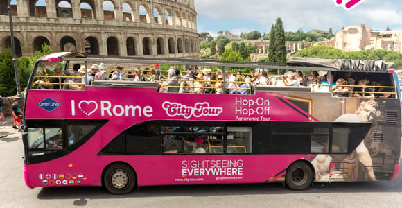 Rom: Hop-On/Hop-Off-Sightseeing-Bustour mit Audioguide