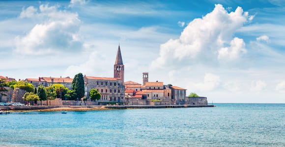Desde Umag: picnic de pescado en Poreč con almuerzo y baño.