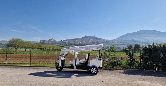 E - Tuk Visita panorámica de Asís con audioguías