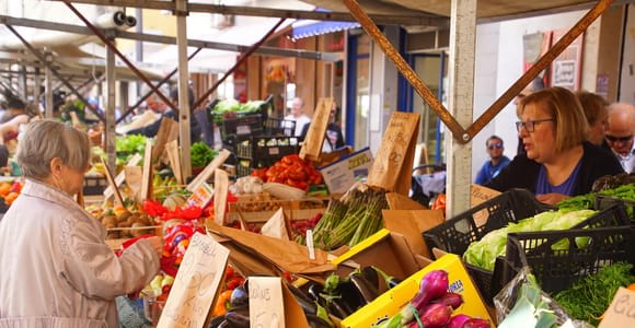 Visite culinaire à pied : Découvrez les saveurs locales de Livourne
