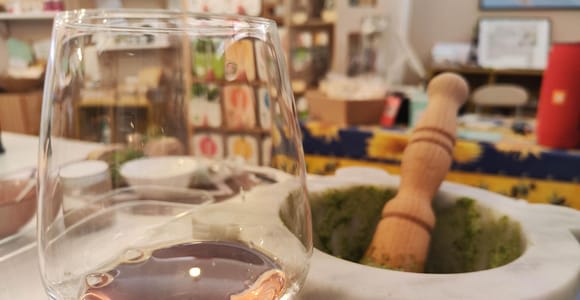 Genua: Weinprobe mit Pesto und Focaccia in der Nähe des Kolumbushauses