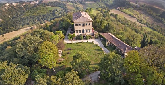 Degustazione di vini alla Cantina Montevecchio Isolani