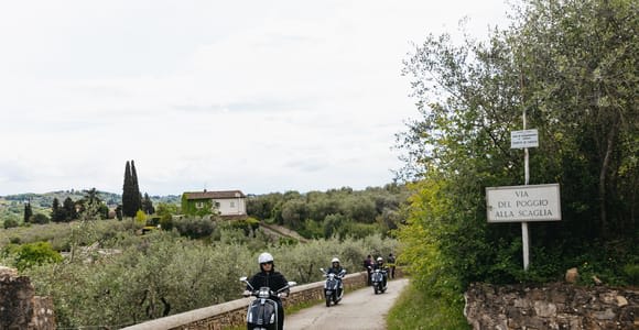 From Florence: Tuscan Countryside Vespa Tour with Tastings