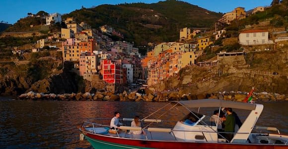 Cinque Terre: Sunset Cruise with Aperitif on Board