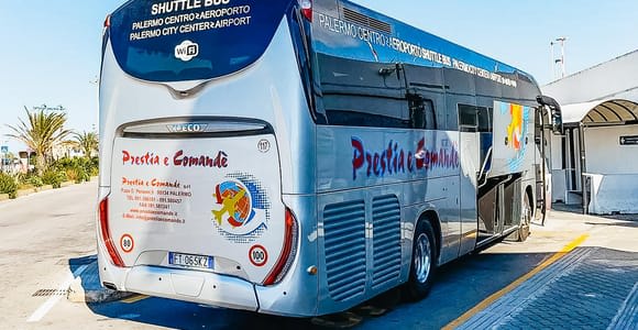 Palermo: Single bus tickets between Airport and City Center