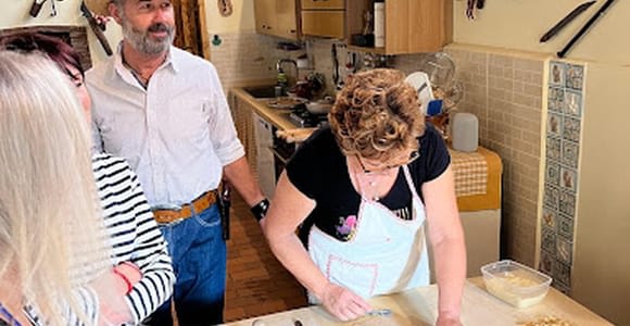 Lucca: Authentic Cooking Class & Meal in a Tuscan Farmhouse