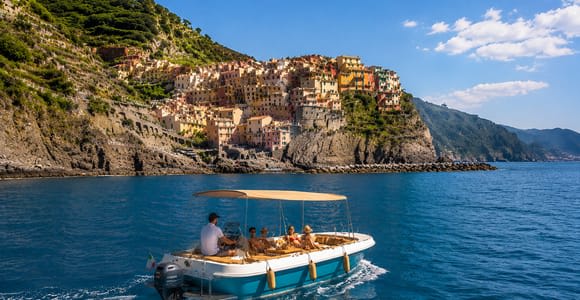 La Spezia: Cinque Terre Boat Tour with Food and Drinks