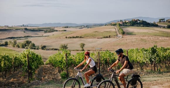 Cortona: Val di Chiana E-Bike Tour mit optionalem Wein-Mittagessen